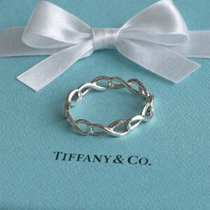 Authentic Tiffany & Co Infinity Ring Size 7